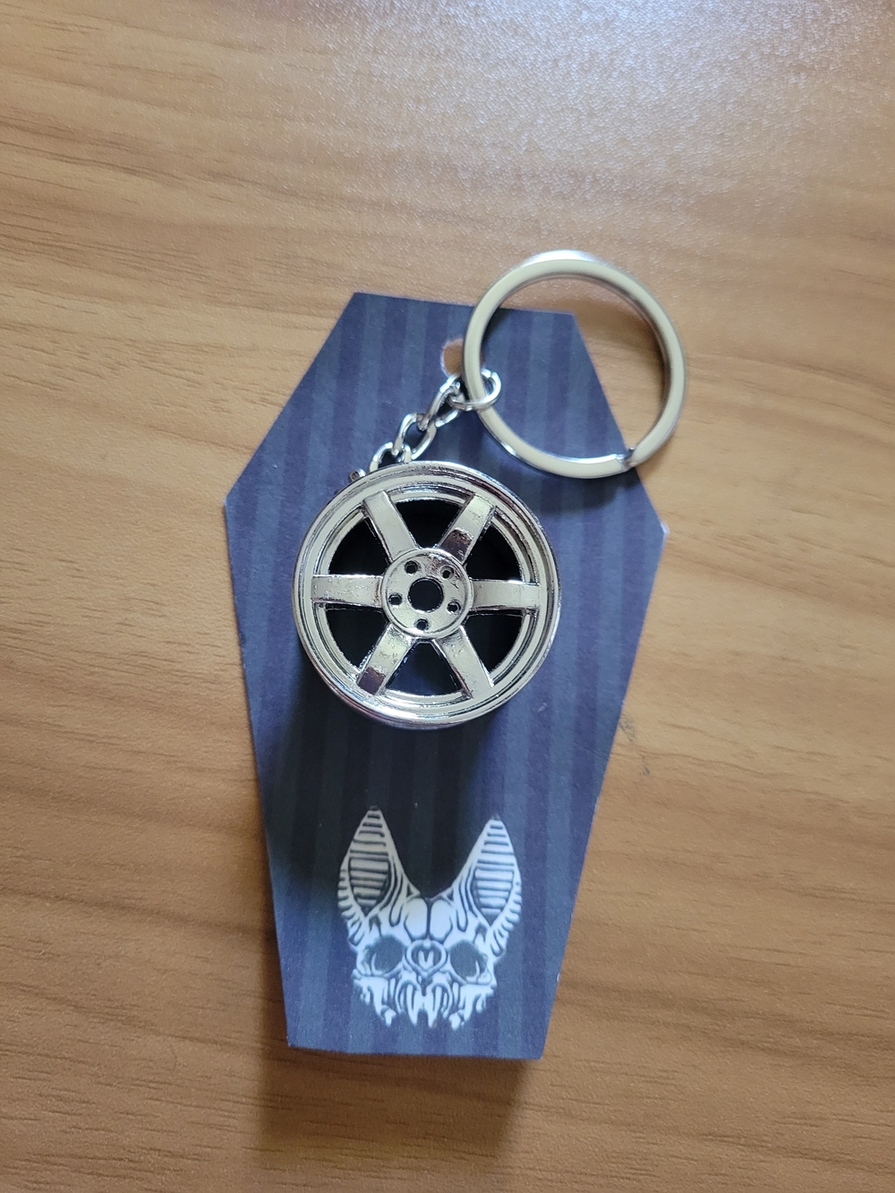 💀NEW💀 Hand Crafted Silver Wheel Rim Keychain